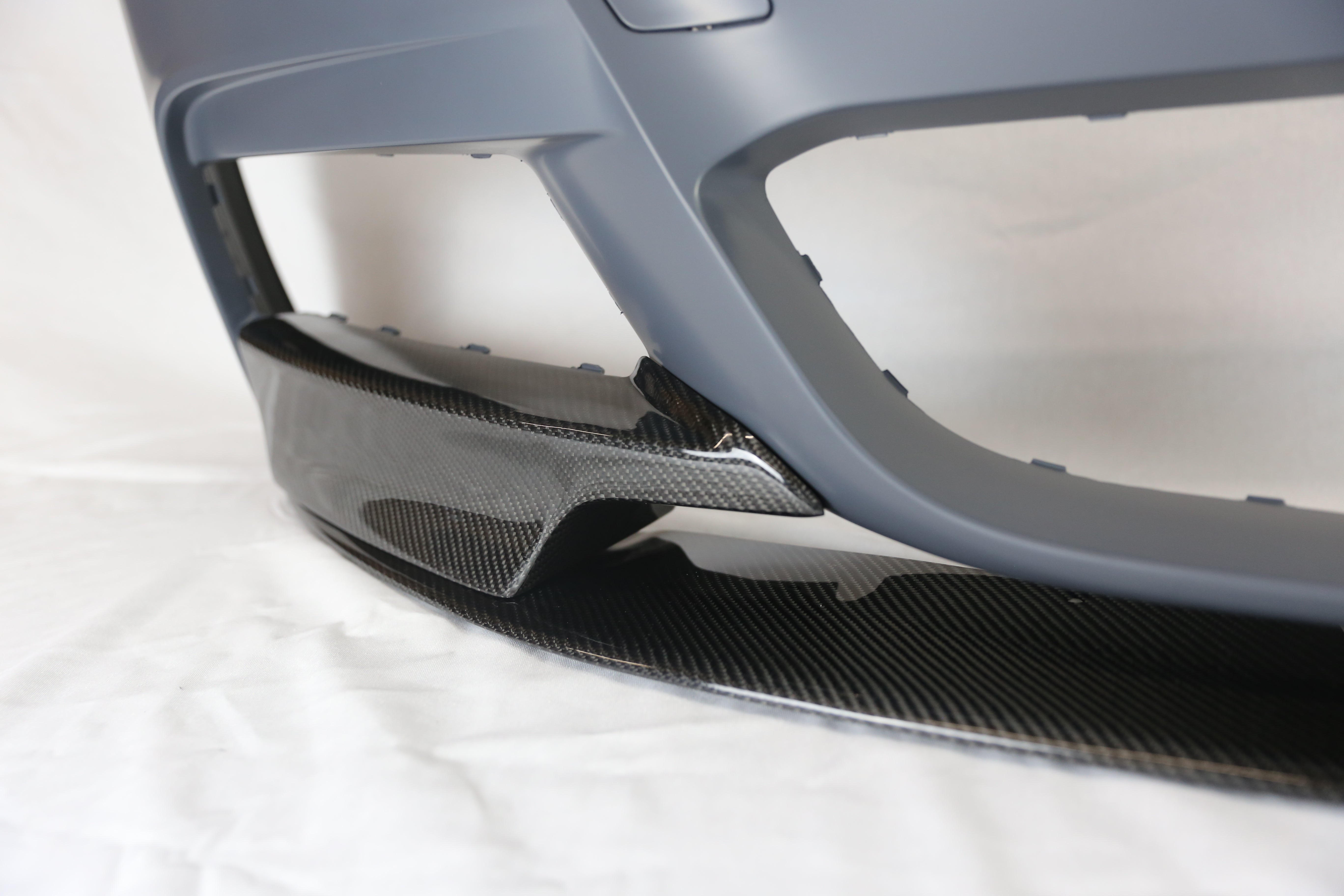 Faldón delantero de carbono Innovative Motorsports BMW F30 MP Type 3 piezas SOLO para M-Tech 