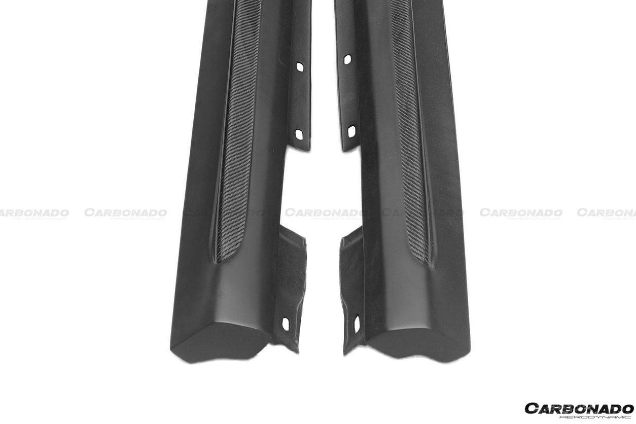 Faldones laterales estilo P para Mercedes Benz Clase C W204 Sedán Carbonado 2008-2014