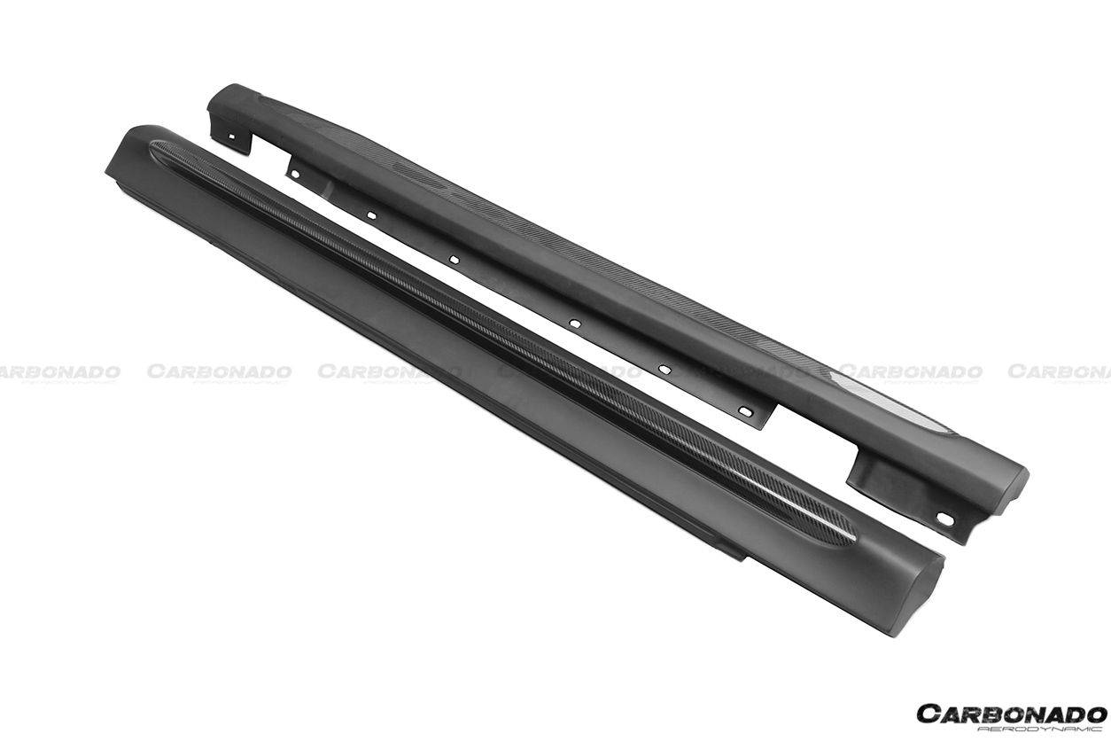 Faldones laterales estilo P para Mercedes Benz Clase C W204 Sedán Carbonado 2008-2014