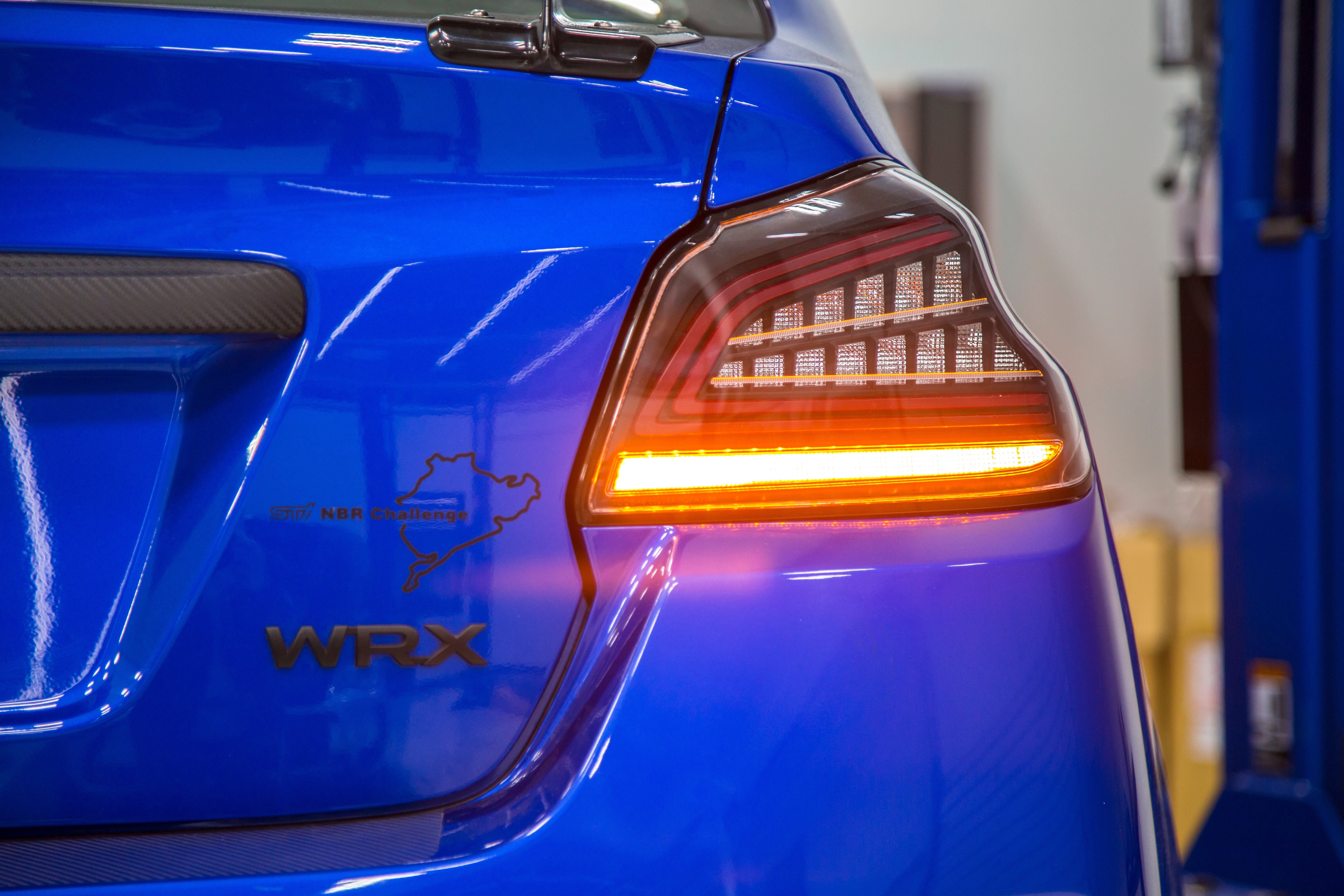 Luces traseras CR con especificaciones OLM (lente transparente, base negra) - Subaru WRX y STI 2015-2021