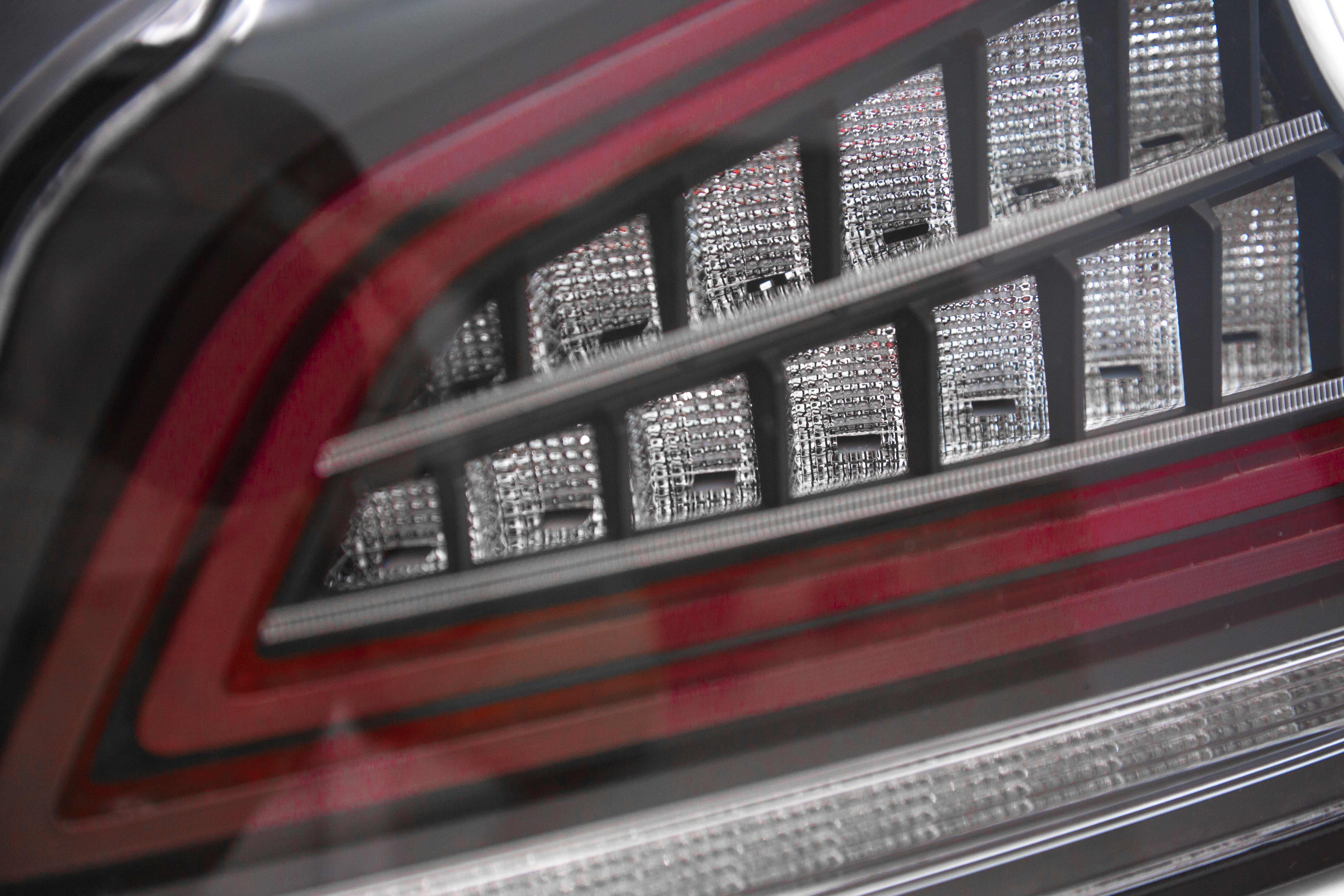Luces traseras CR con especificaciones OLM (lente transparente, base negra) - Subaru WRX y STI 2015-2021