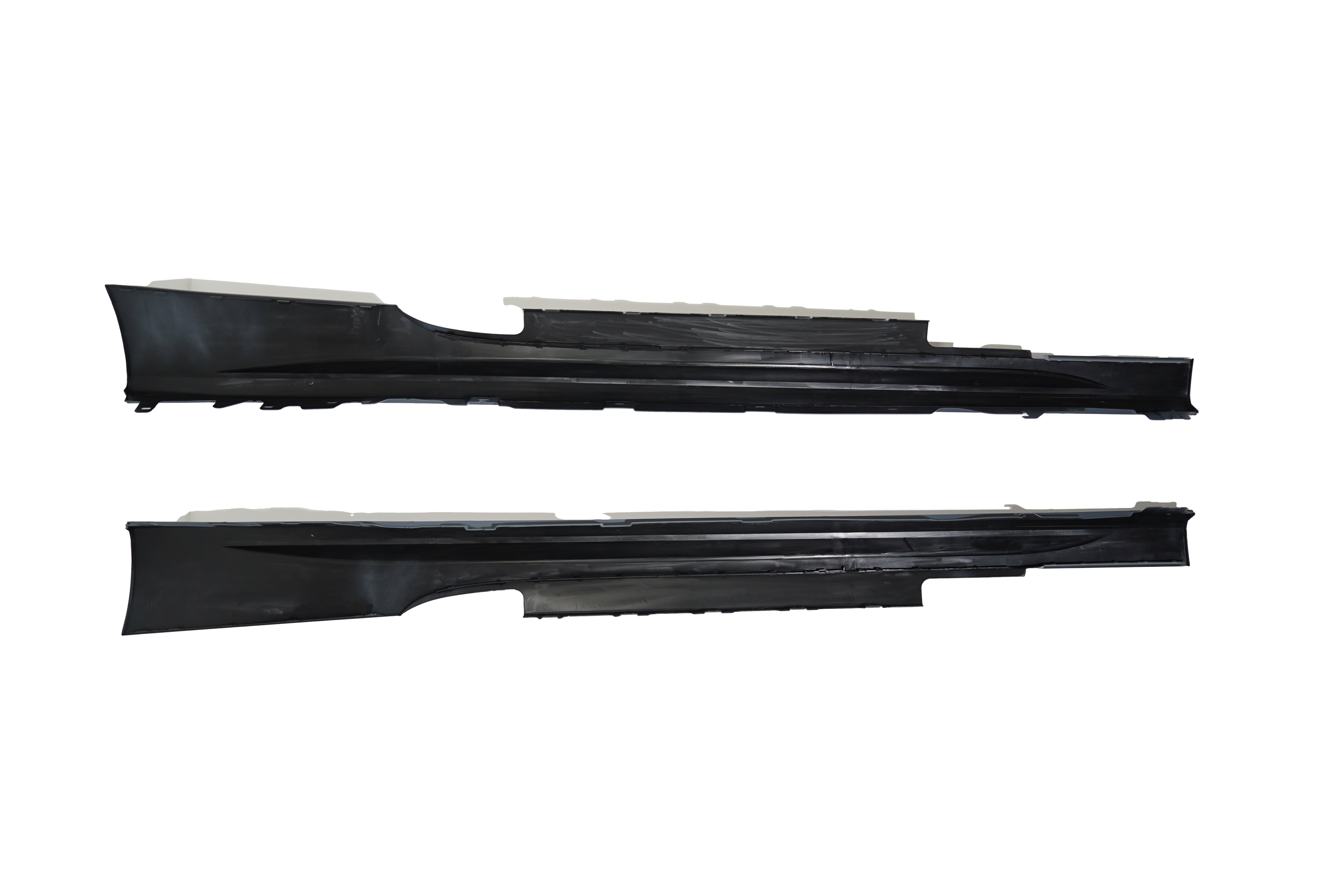 Faldón lateral estilo M-Sport/M440i para BMW Serie 4 G22 2021-2025 de Innovative Motorsports 