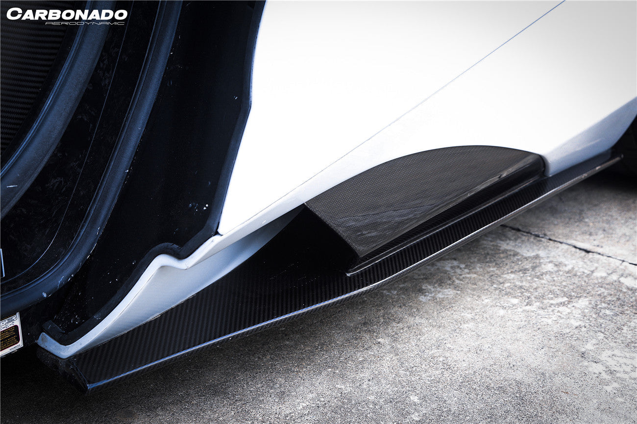 Faldones laterales de fibra de carbono estilo Carbonado para McLaren 720S 765LT (2017-2022)