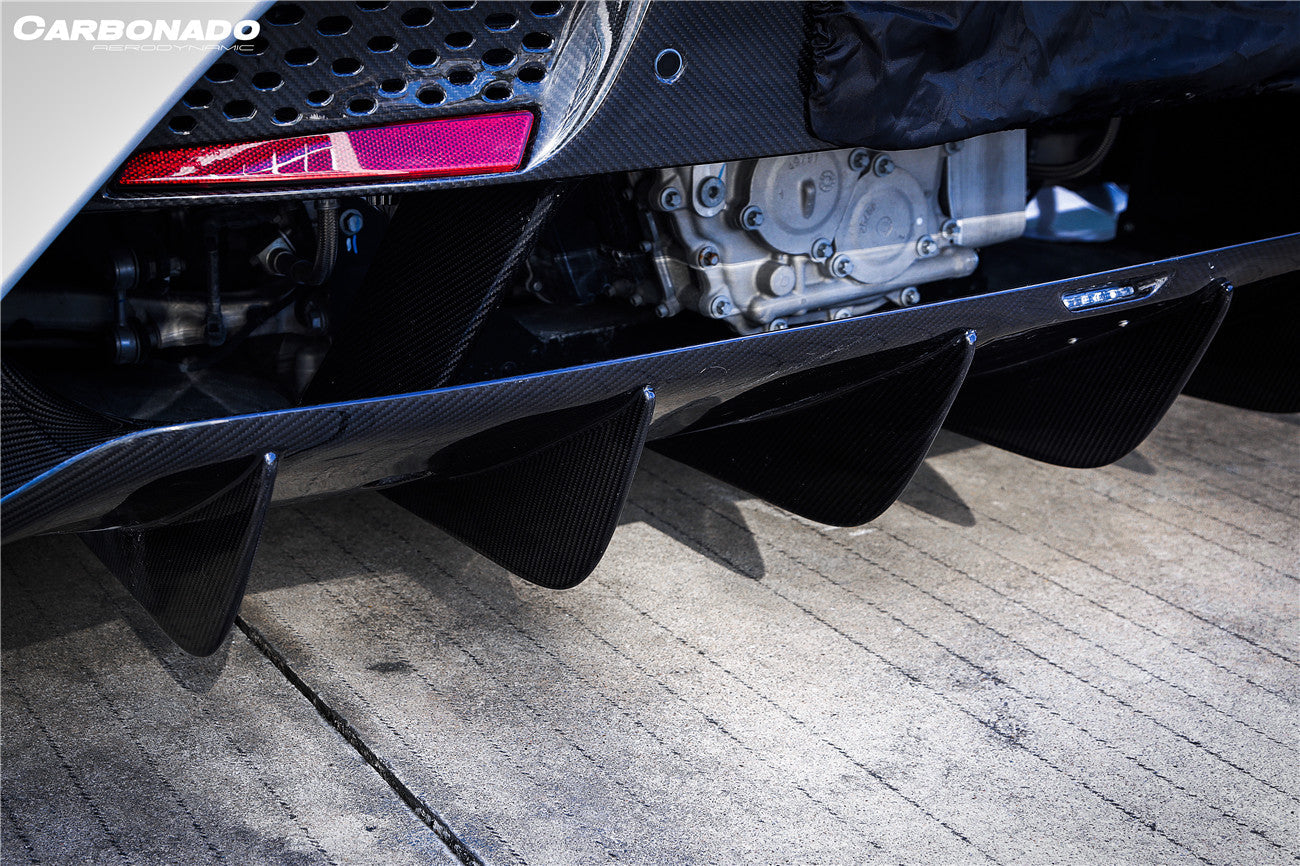 Carbonado 2017-2022 McLaren 720S 765LT-Style Dry Part Carbon Fiber Full Body Kit