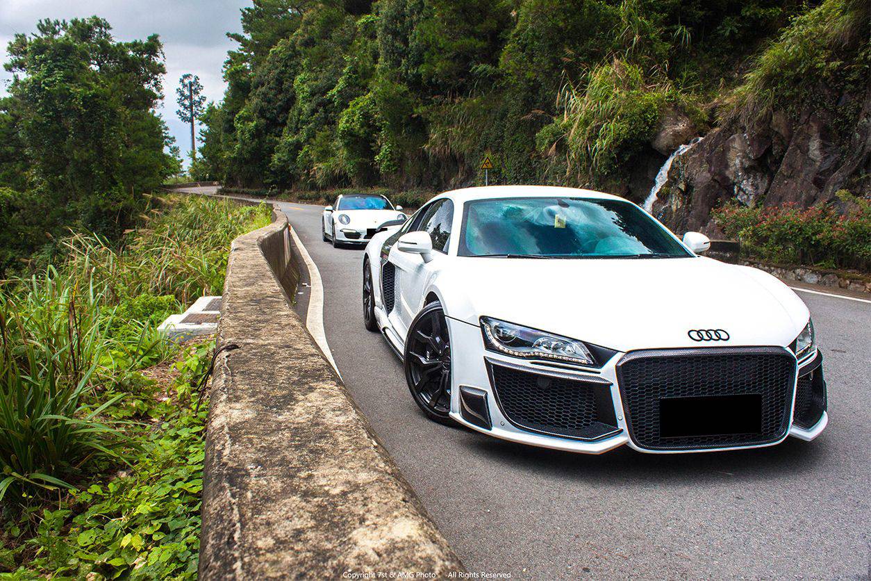 Carbonado DPGT Style Full Body Kit | 2006-2015 Audi R8 Coupe Spyder