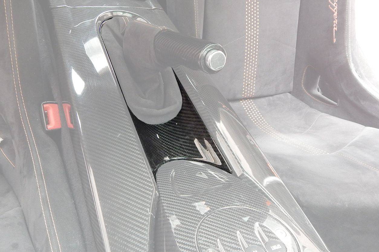 Carbonado 2004-2014 Lamborghini Gallardo OEM Style Carbon Fiber Hnadbrake Surround