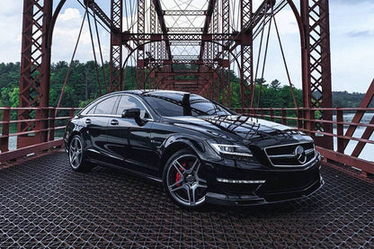 Carbonado 2011-2015 Mercedes Benz CLS63 AMG W218 VS Style Front Lip