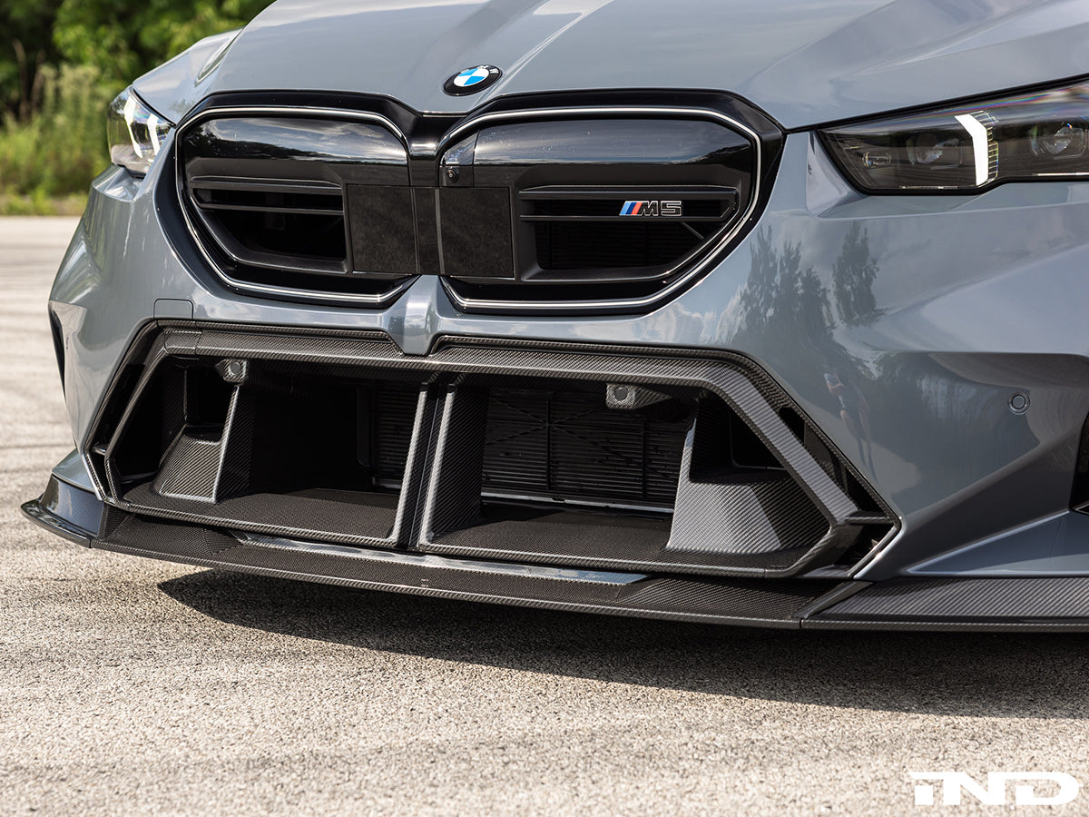 AutoTecknic Dry Carbon OEM-Spec Center Bumper Trim - G90 M5
