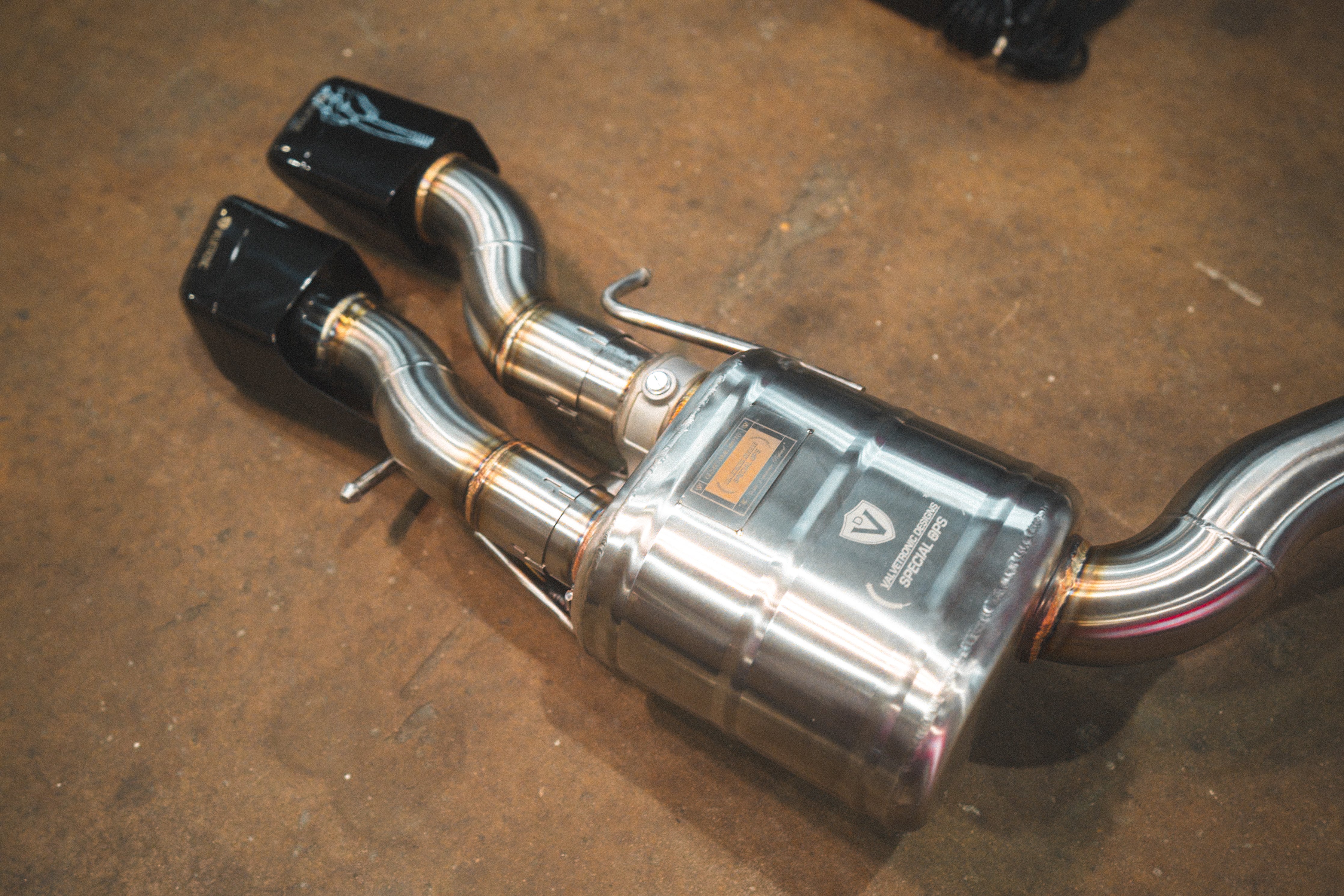 Valvetronic Mercedes W218 CLS63 AMG Valved Sport Exhaust System