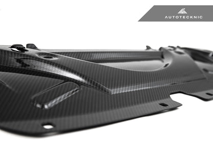 AutoTecknic Dry Carbon Fiber Crosslink Cooling Shroud - G90/ G99 M5 (ATK-BM-0826-G)