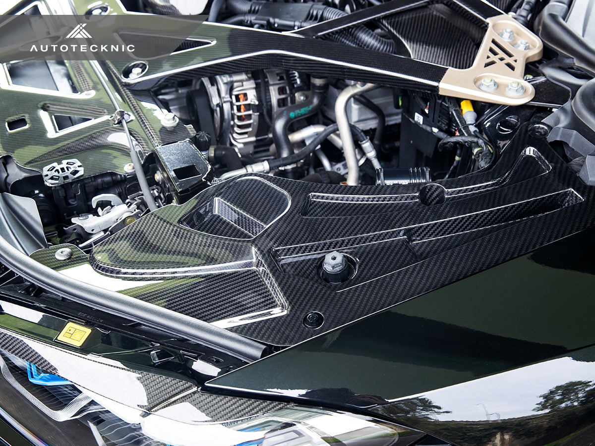 Juego de molduras para el compartimento del motor AutoTecknic Dry Carbon V2 - G80 M3 | G82/G83 M4