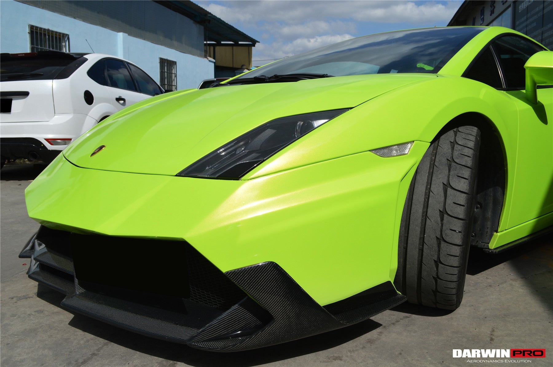 Parachoques delantero estilo VF para Lamborghini Gallardo DarwinPRO 2009-2014