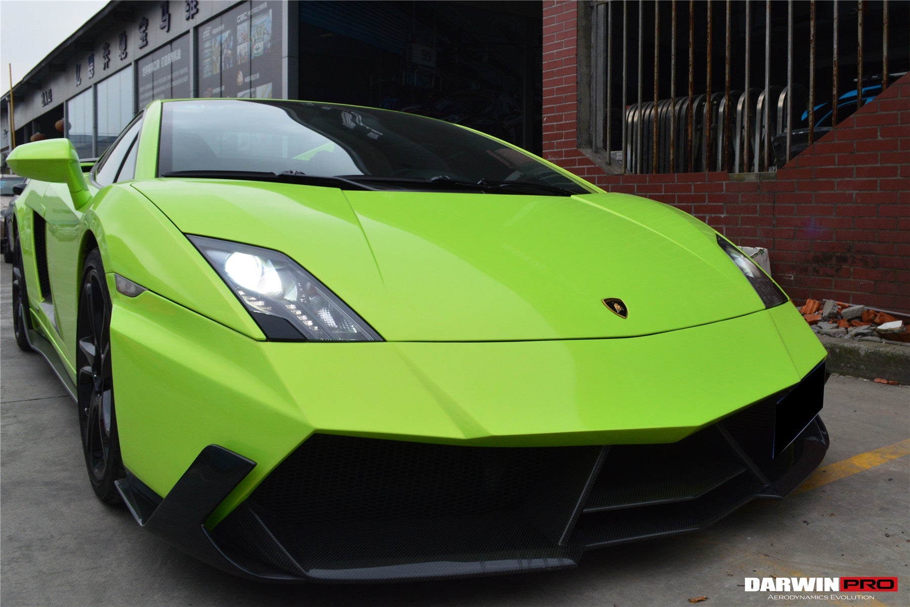 Parachoques delantero estilo VF para Lamborghini Gallardo DarwinPRO 2009-2014