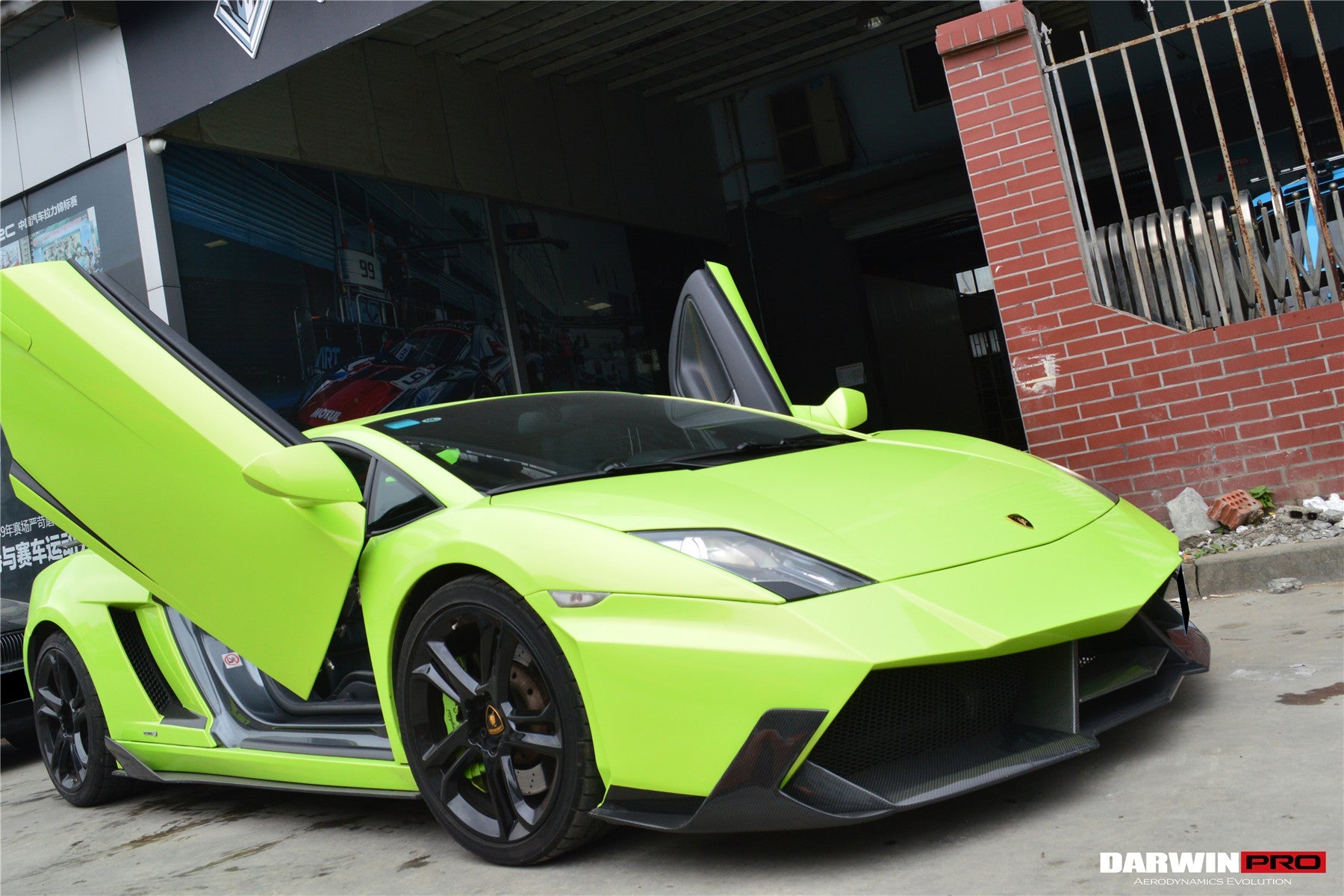 Parachoques delantero estilo VF para Lamborghini Gallardo DarwinPRO 2009-2014
