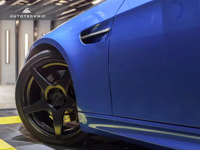 Branquias de guardabarros de repuesto en negro Stealth de AutoTecknic - E90 Sedán / E92 Coupé / E93 Cabrio M3