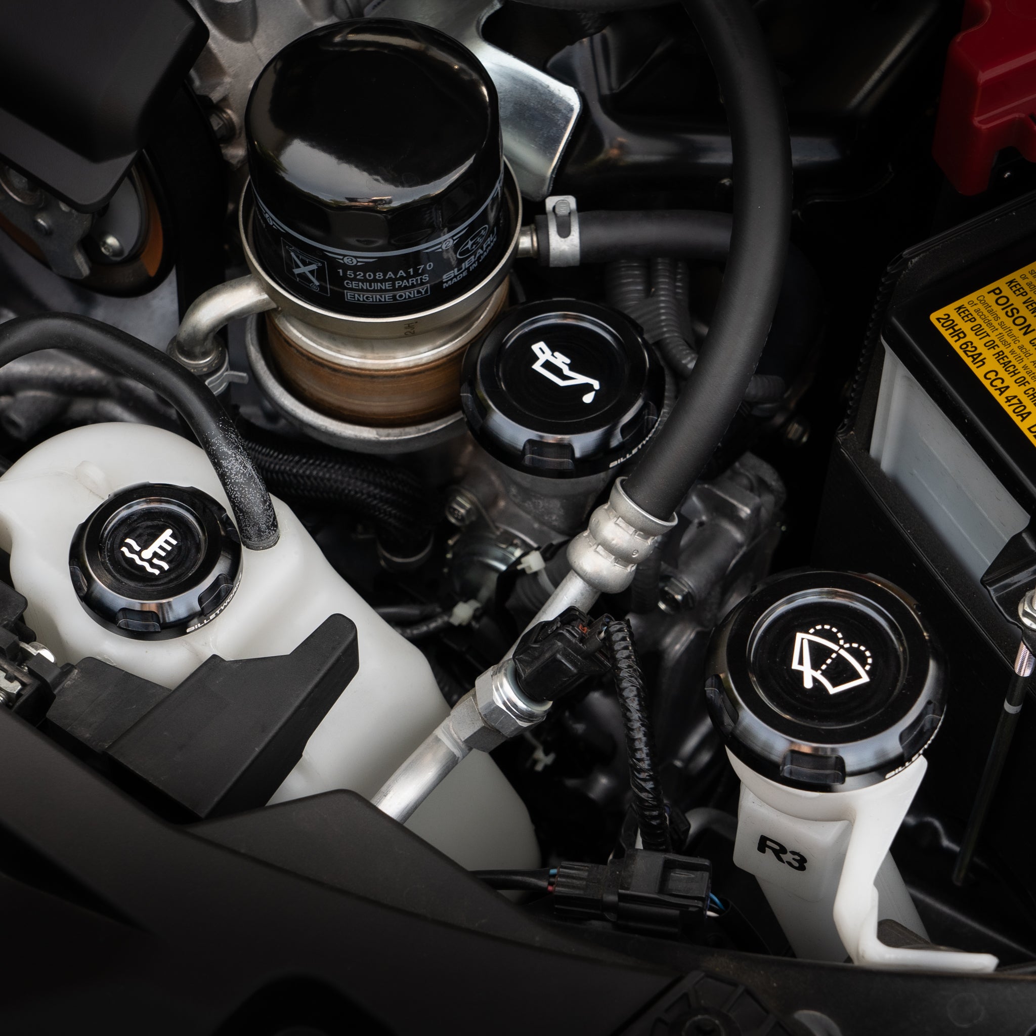 Tapas del compartimento del motor Billetworkz (Subaru Legacy GT 2005-2009)