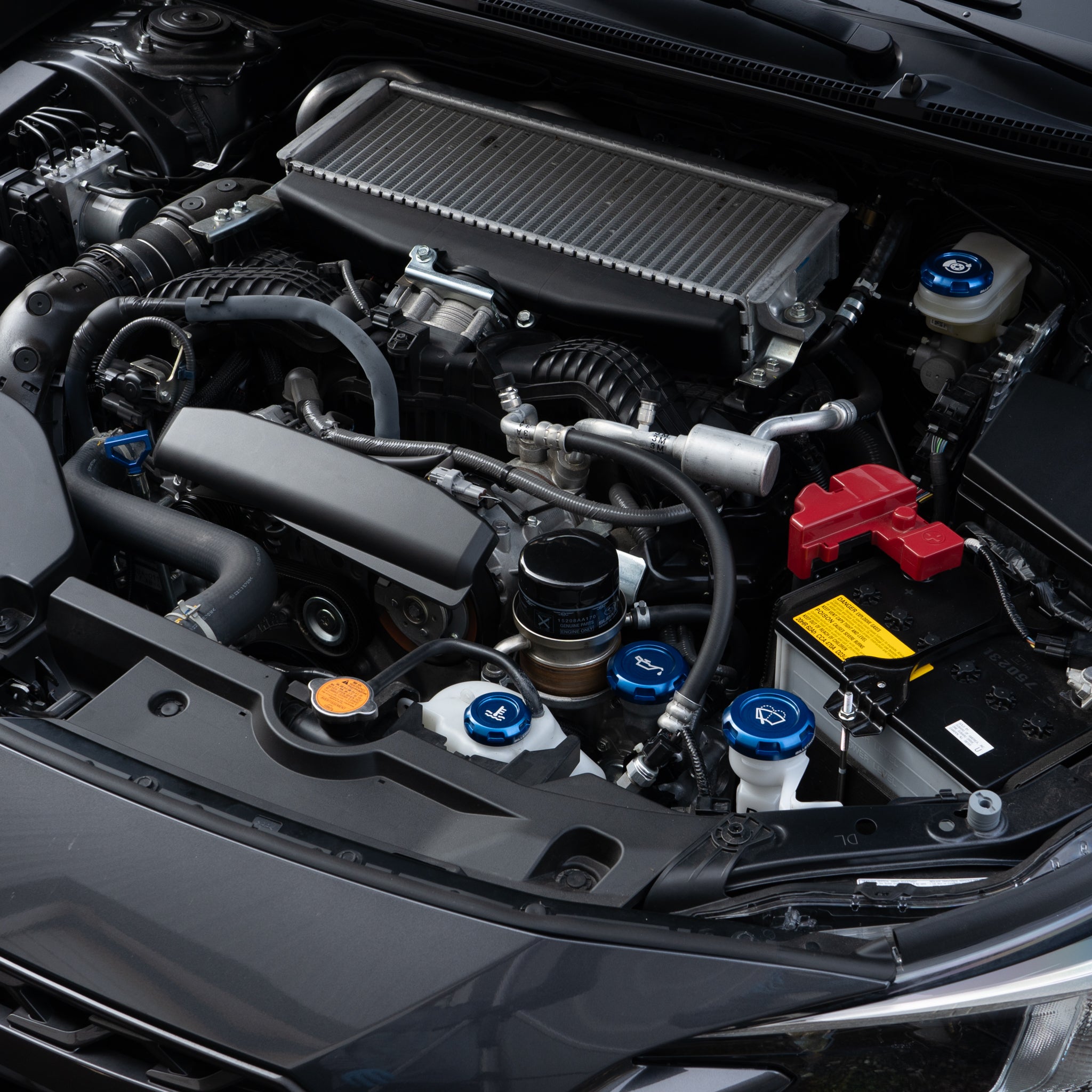 Tapas del compartimento del motor Billetworkz - Subaru WRX/STI 2002-2007