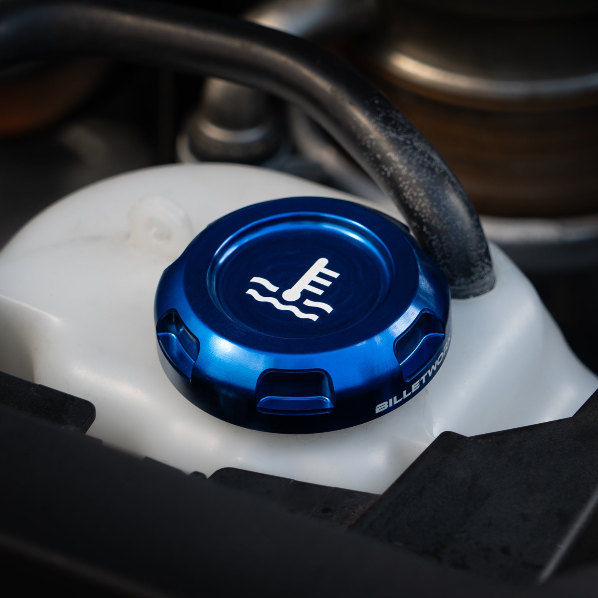 Tapas del compartimento del motor Billetworkz (Subaru Forester XT 2009-2013)