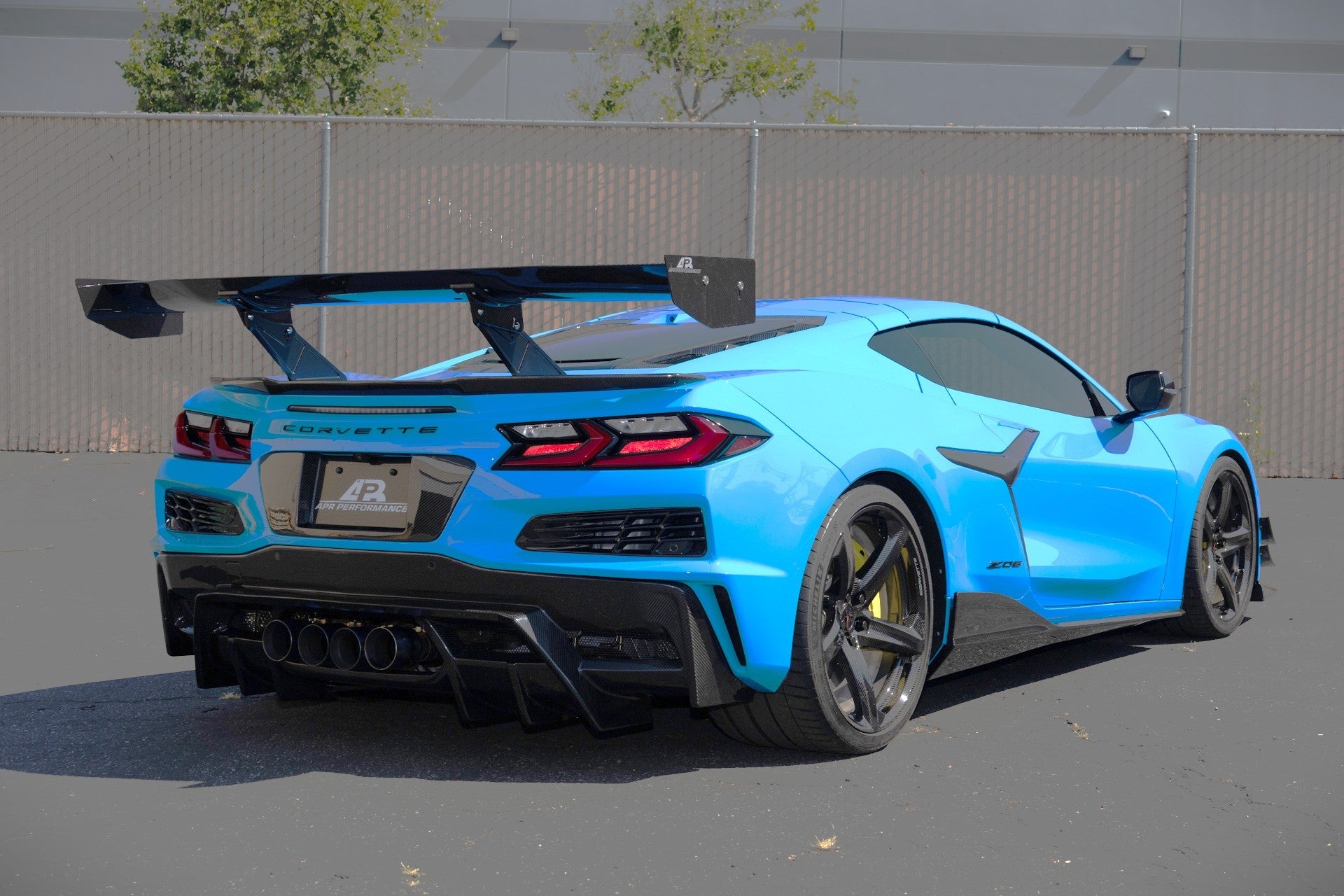 APR Chevrolet Corvette C8 Z06/ E Ray/ ZR1/ Grand Sport Carbon Fiber Side Rocker Extensions/ Side Skirts