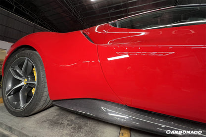 Faldones laterales de fibra de carbono seca estilo OEM para Ferrari 296 GTB Carbonado 2022-UP
