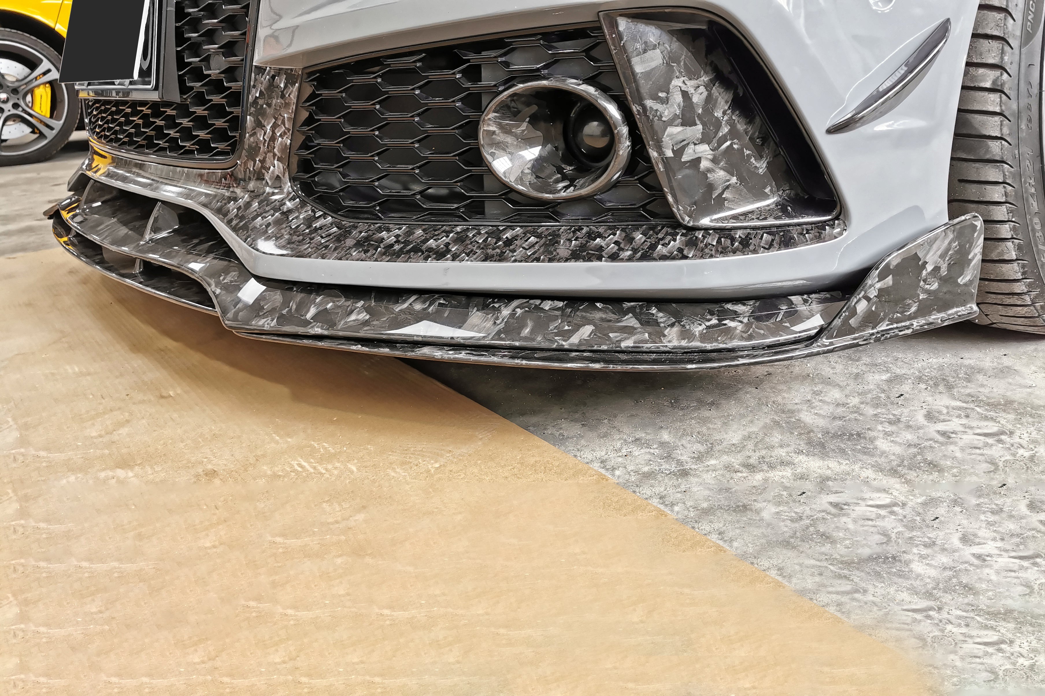 Divisor frontal de fibra de carbono seco estilo MAN para Audi RS7 Carbonado 2016-2019