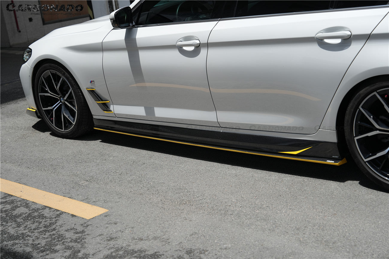 Carbonado 2016-2023 BMW 5 Series G38 M-tech AD Style Dry Carbon Fiber Side Skirts