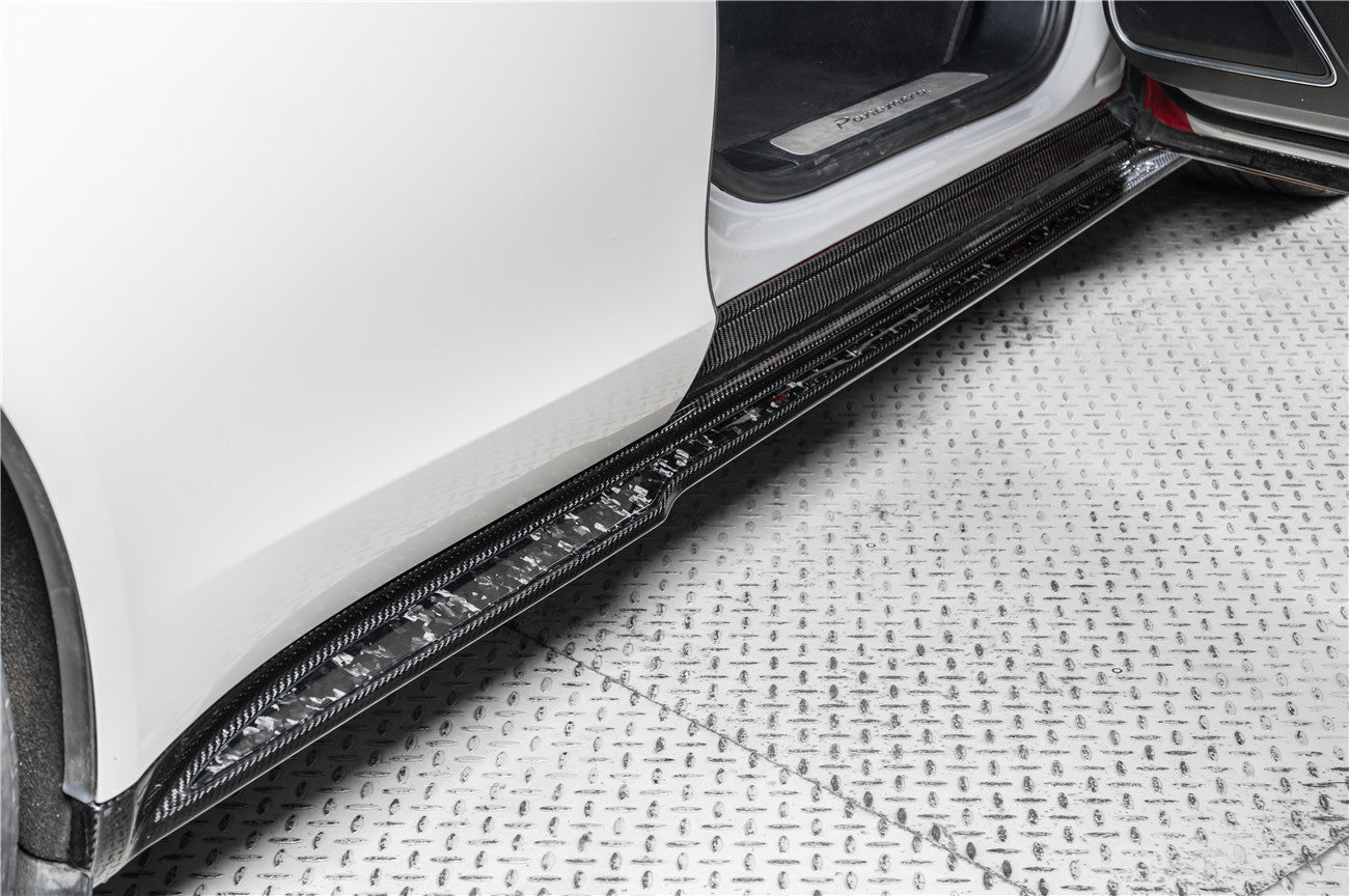 Faldones laterales de fibra de carbono seca estilo Porsche Panamera 976, 971 y 976SD Carbonado 2017-2025