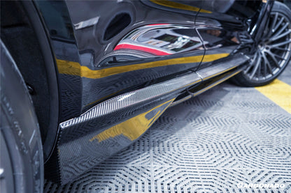 Carbonado 2021-2024 Aston Martin DBX 707 Style Dry Carbon Fiber Full Body Kit