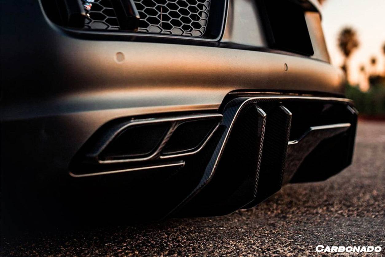 Carbonado 2016-2019 Audi R8 Coupe Spyder VRS Style Carbon Fiber Rear Diffuser