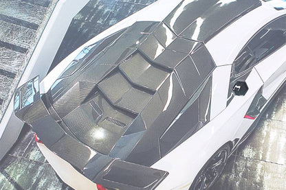 Carbonado OEM Style Carbon Fiber Gas Cap Replacement | 2011-2016 Lamborghini Aventador LP700 Coupe