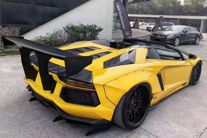 Carbonado 2011-2016 Lamborghini Aventador LP700 Coupe  Roadster L Style Carbon Fiber Rear Diffuser Under Canards