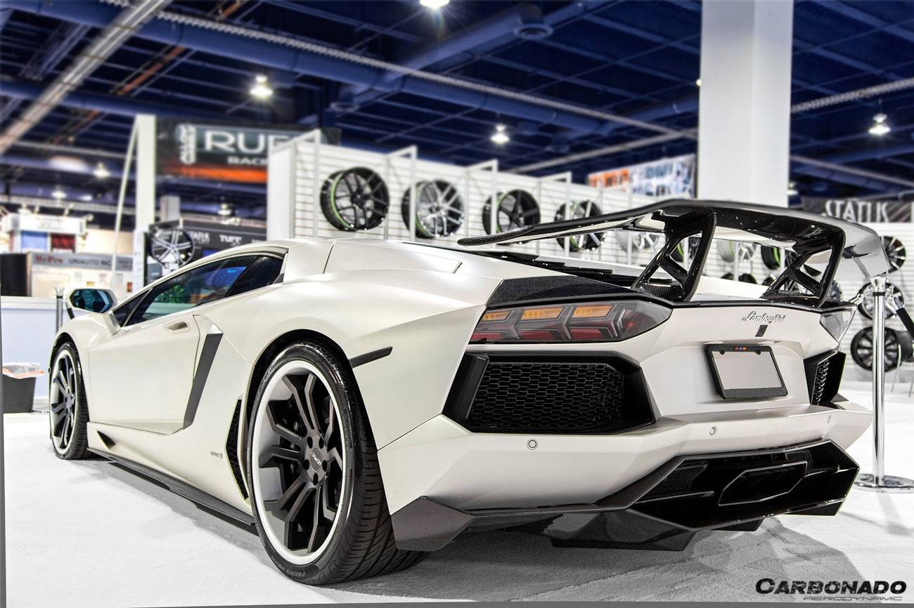 Faldones laterales de fibra de carbono estilo DM para Lamborghini Aventador LP700 Coupé Roadster Carbonado 2011-2016