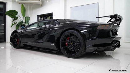 Faldón trasero de fibra de carbono estilo DM para Lamborghini Aventador LP700 Coupé Roadster Carbonado 2011-2016