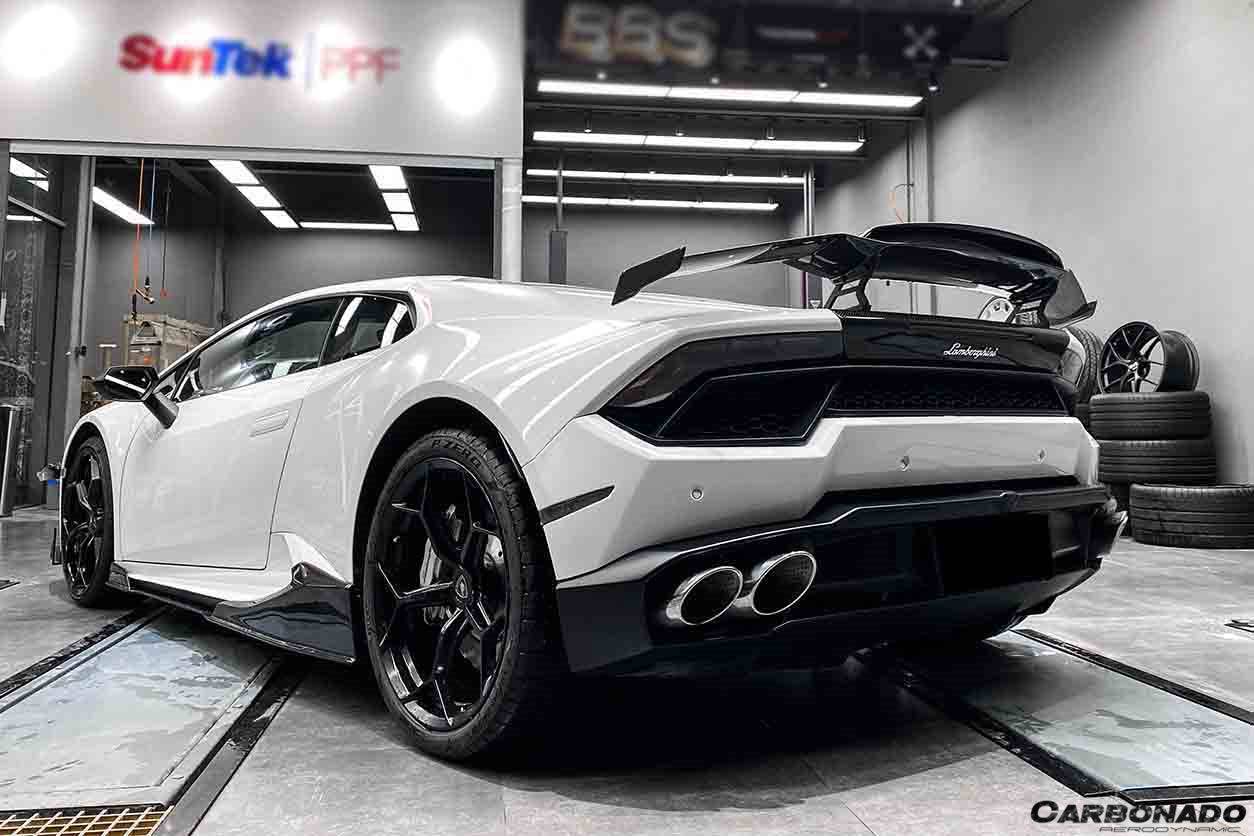 Carbonado 2015-2019 Lamborghini Huracan LP610  LP580 MD Style Carbon Fiber Side Skirts