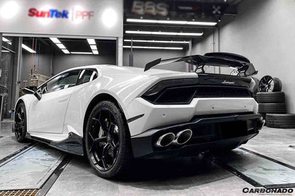 Carbonado 2015-2019 Lamborghini Huracan LP610  LP580 MD Style Carbon Fiber Side Skirts