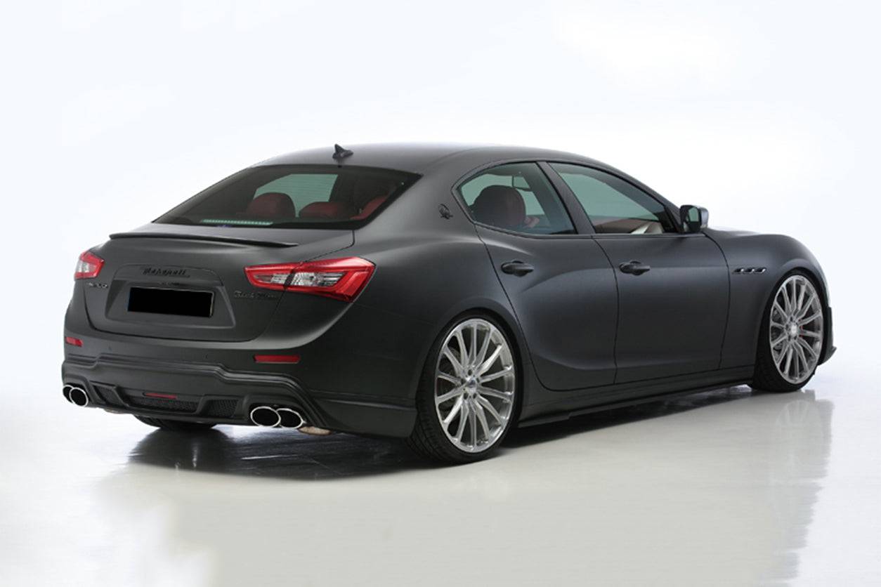 Carbonado 2014-2017 Maserati Ghibli S Q4 M157 W Style Rear Lip Diffuser with Exhaust Tips