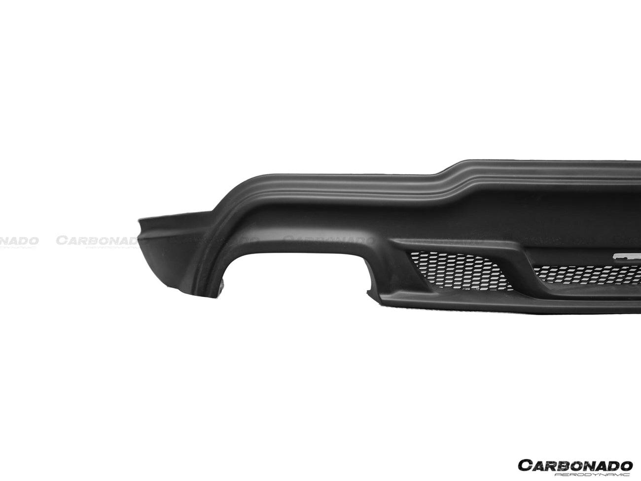 Carbonado 2014-2017 Maserati Ghibli S Q4 M157 W Style Rear Lip Diffuser with Exhaust Tips