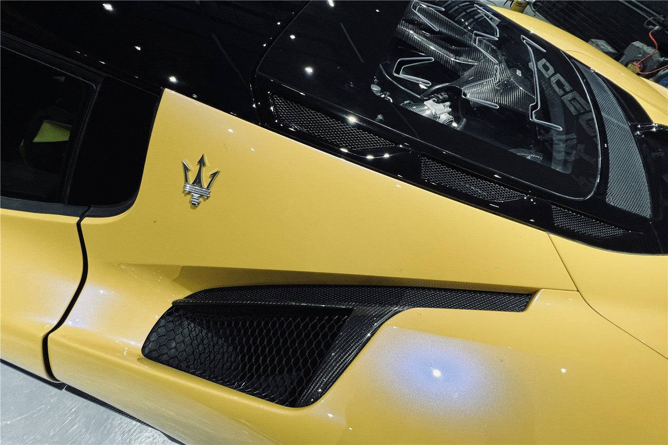 Carbonado 2020-2024 Maserati MC20 Dry Carbon Fiber Quarter Panel Side Vent Scoops