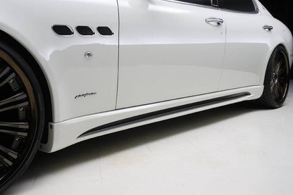 Carbonado W Style Side Skirts | 2005-2008 Maserati Quattroporte