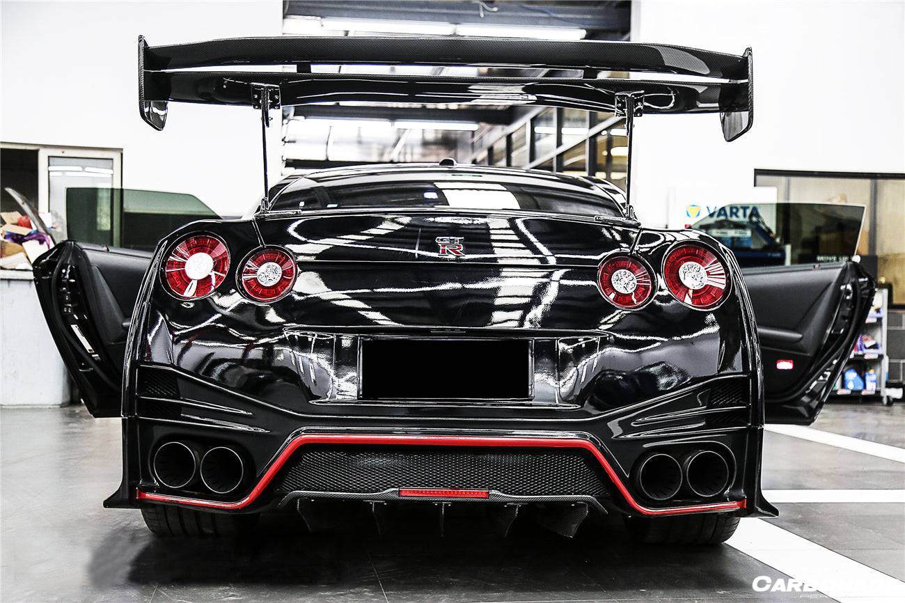 Carbonado 2012-2023 Nissan GTR R35 DBA & EBA NISMO Style Carbon Fiber Rear Diffuser With Canards & Break Light