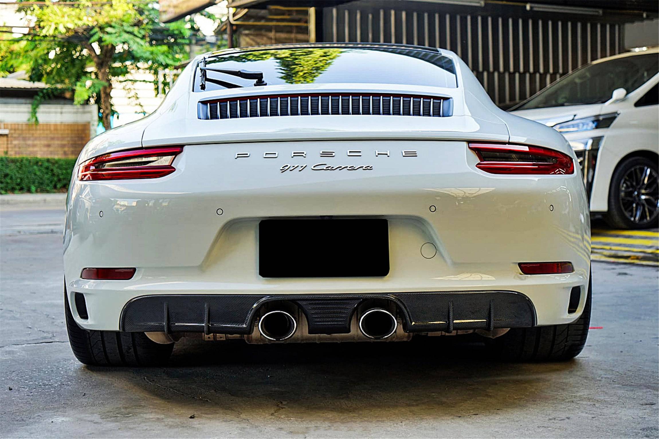 Carbonado 2016-2019 Porsche 911 991.2 Carrera   S   4S    GTS OD Style Mid Rear Lip