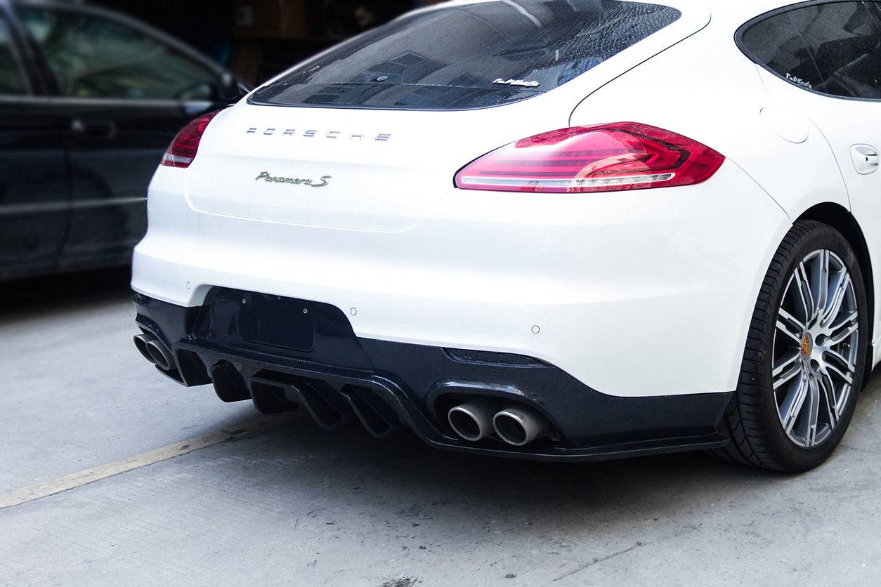 Carbonado 2013-2016 Porsche Panamera 970.2 BS-Sport Style Carbon Fiber Rear Diffuser