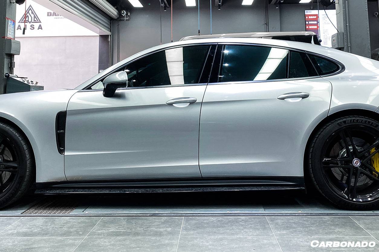 Carbonado 2017-2023 Porsche Panamera 971 4S    4    GTS OD Style DRY Carbon Fiber Body Kit
