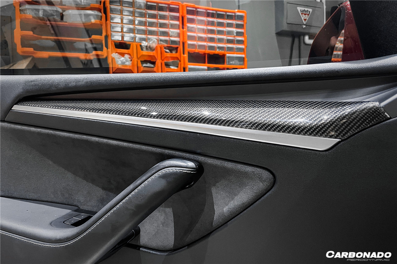 Reemplazo de molduras interiores de puertas de fibra de carbono estilo autoclave para Tesla Model 3 Y (modelos OEM) 2020-2023