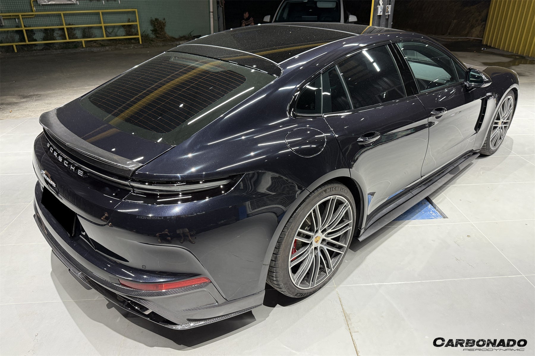 Carbonado 2024-2025 Porsche Panamera 976 OD Style Dry Carbon Fiber Side Skirts