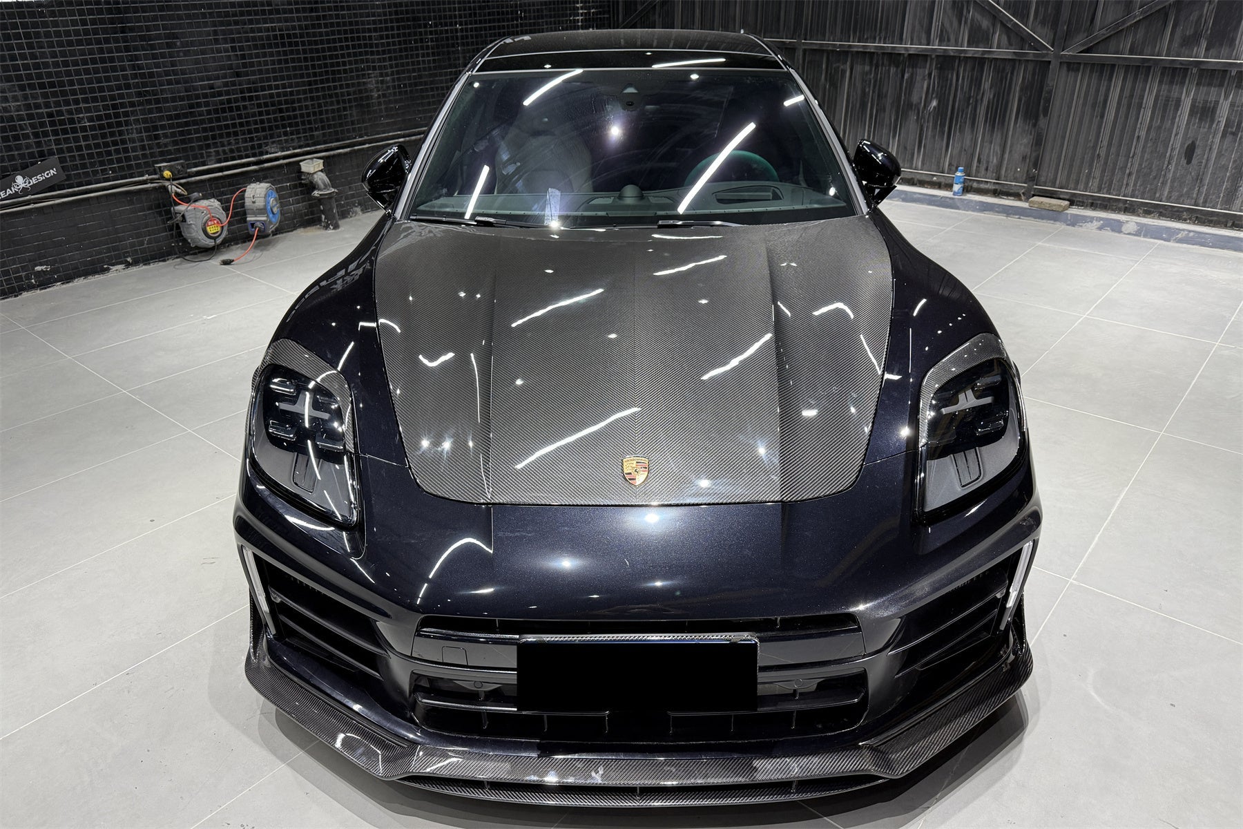 Capó seco de fibra de carbono estilo Porsche Panamera 976 OD Carbonado 2024-2025