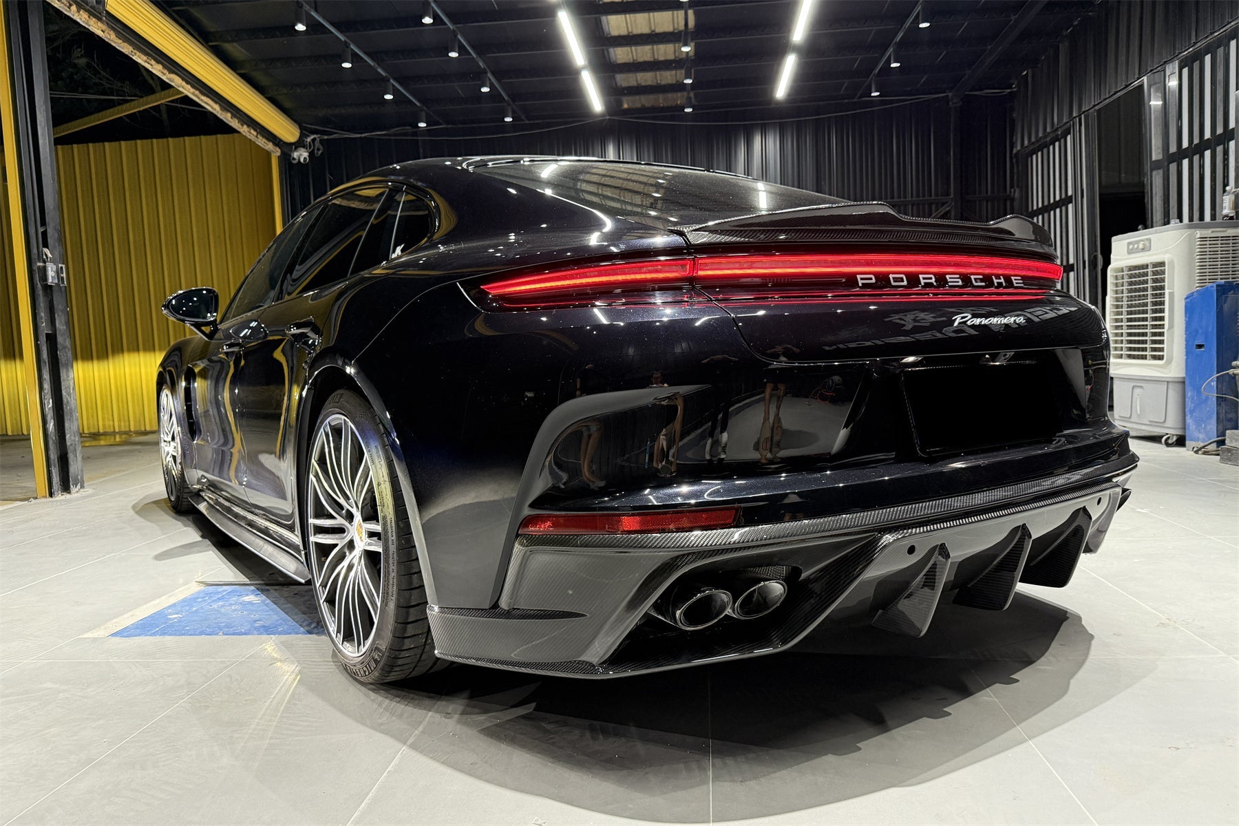 Carbonado OD Style Dry Carbon Fiber Rear Diffuser Lip | 2024-2025 Porsche Panamera 976