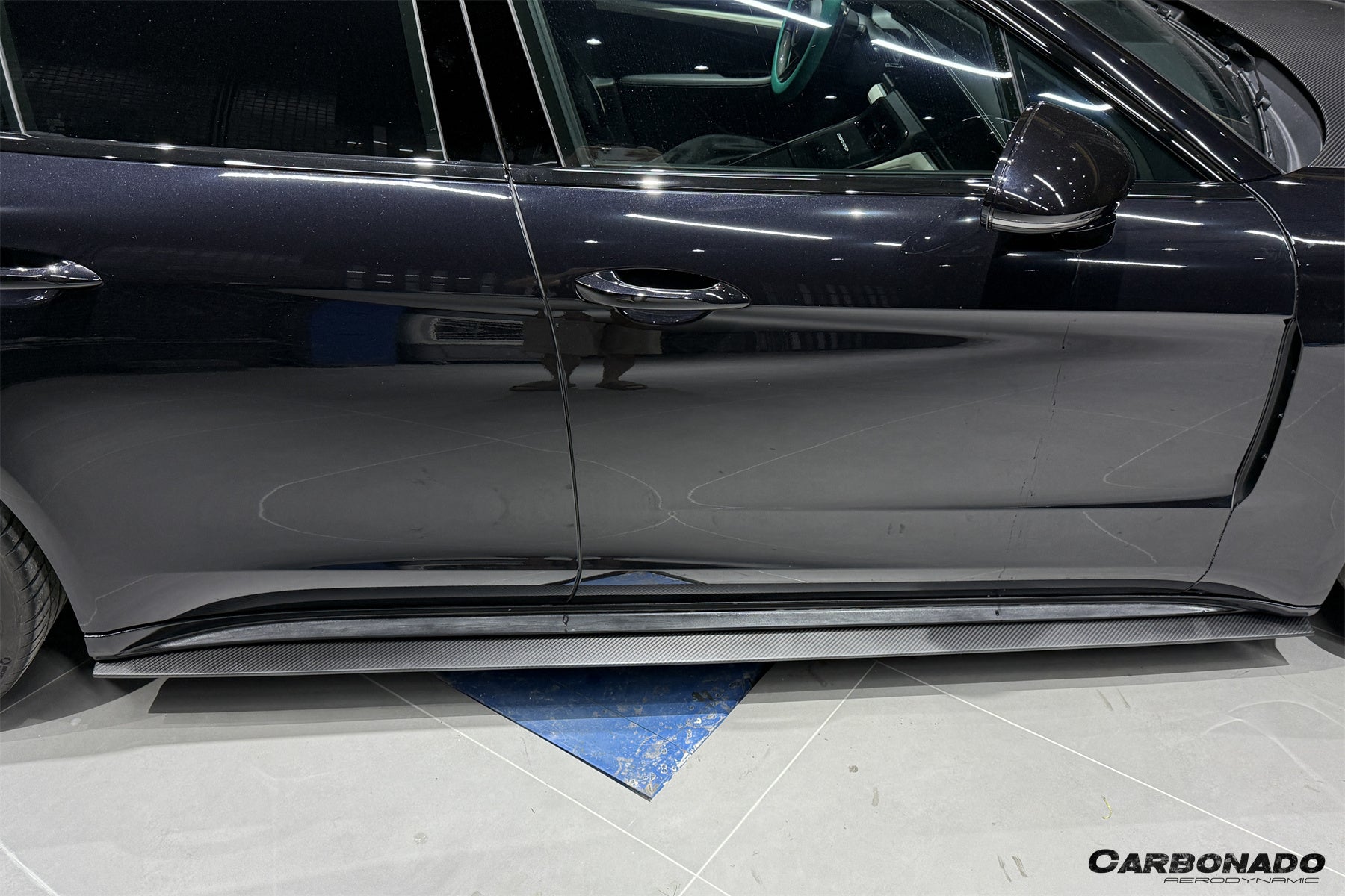 Carbonado 2024-2025 Porsche Panamera 976 OD Style Dry Carbon Fiber Side Skirts