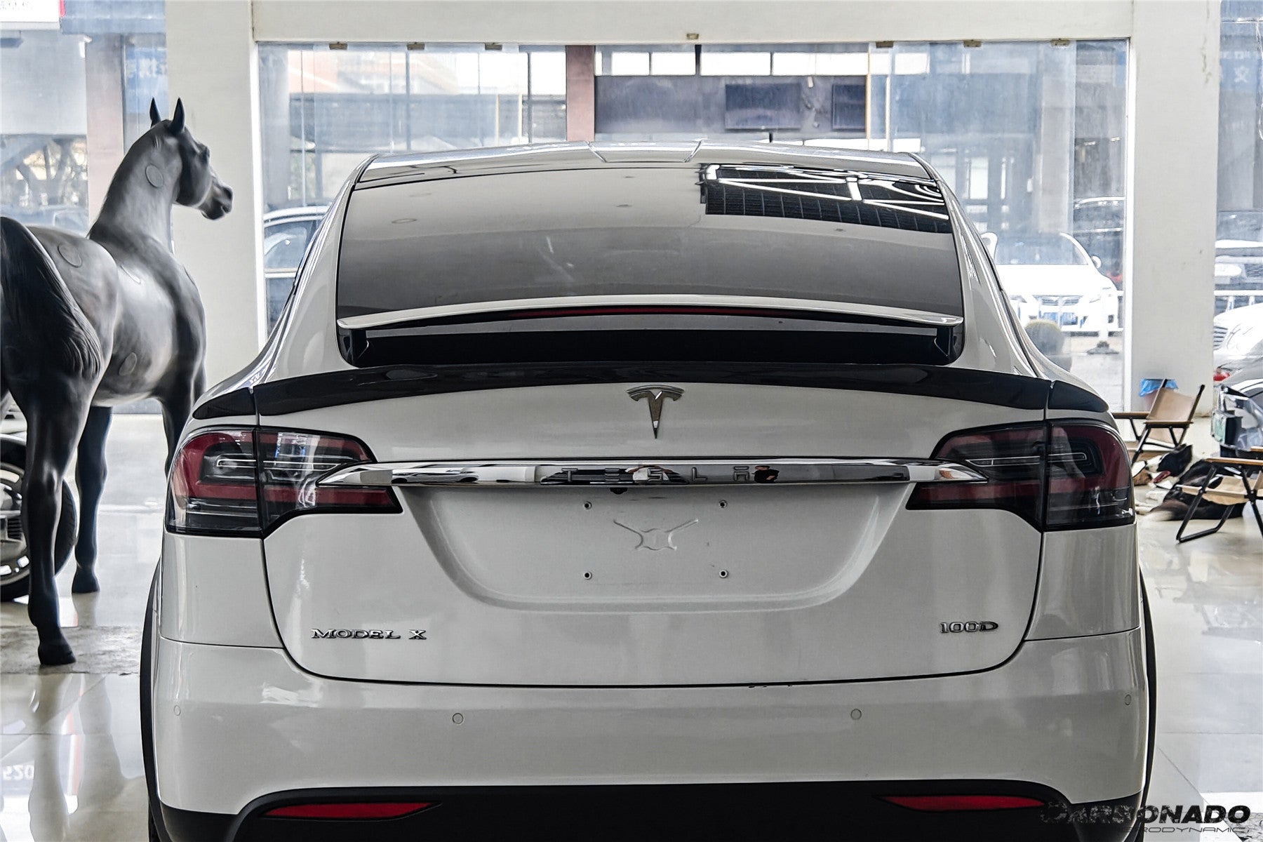 Carbonado 2016-2025 Tesla Model X SUV BS Style Carbon Fiber Trunk Spoiler