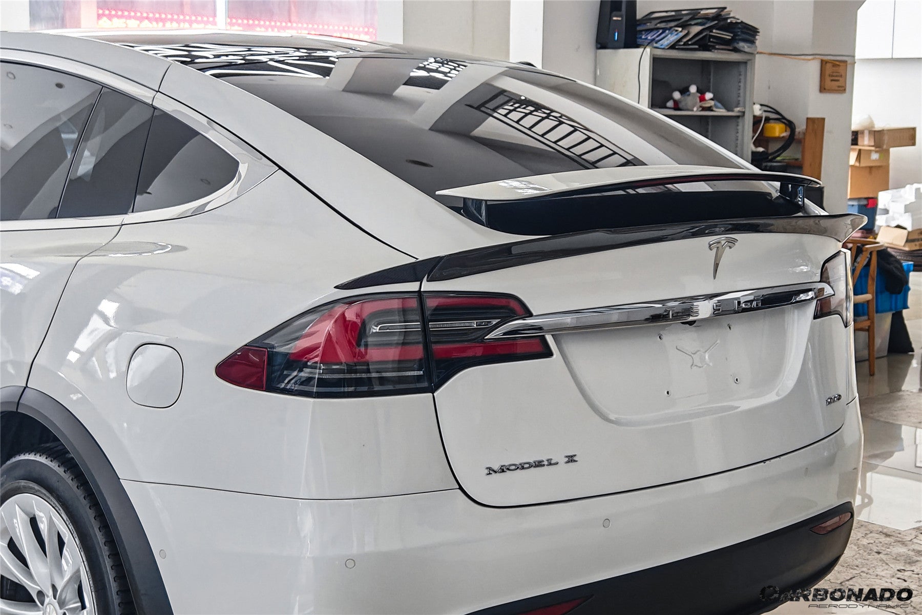 Carbonado 2016-2025 Tesla Model X SUV BS Style Carbon Fiber Trunk Spoiler
